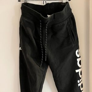 Adidas Jogging Loose Fit Capris